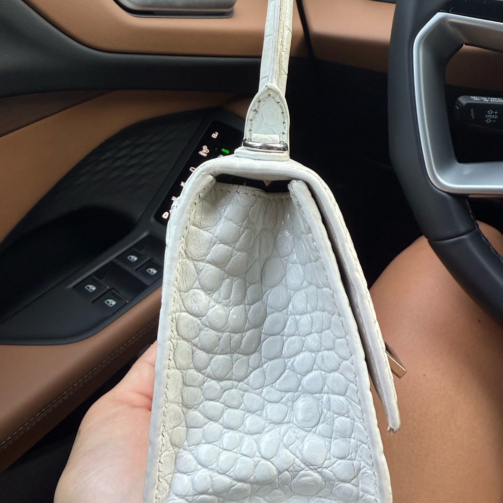 Balenciaga White Croc-Embossed Crossbody Bag - Picture 12 of 13